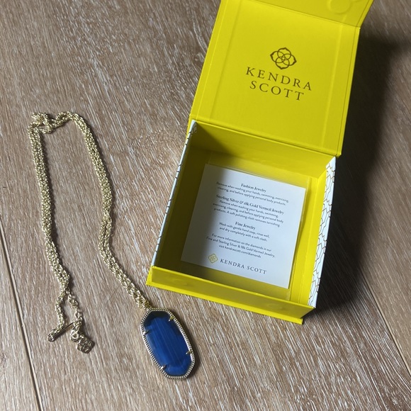 Kendra Scott Necklace in Box - Picture 2 of 3